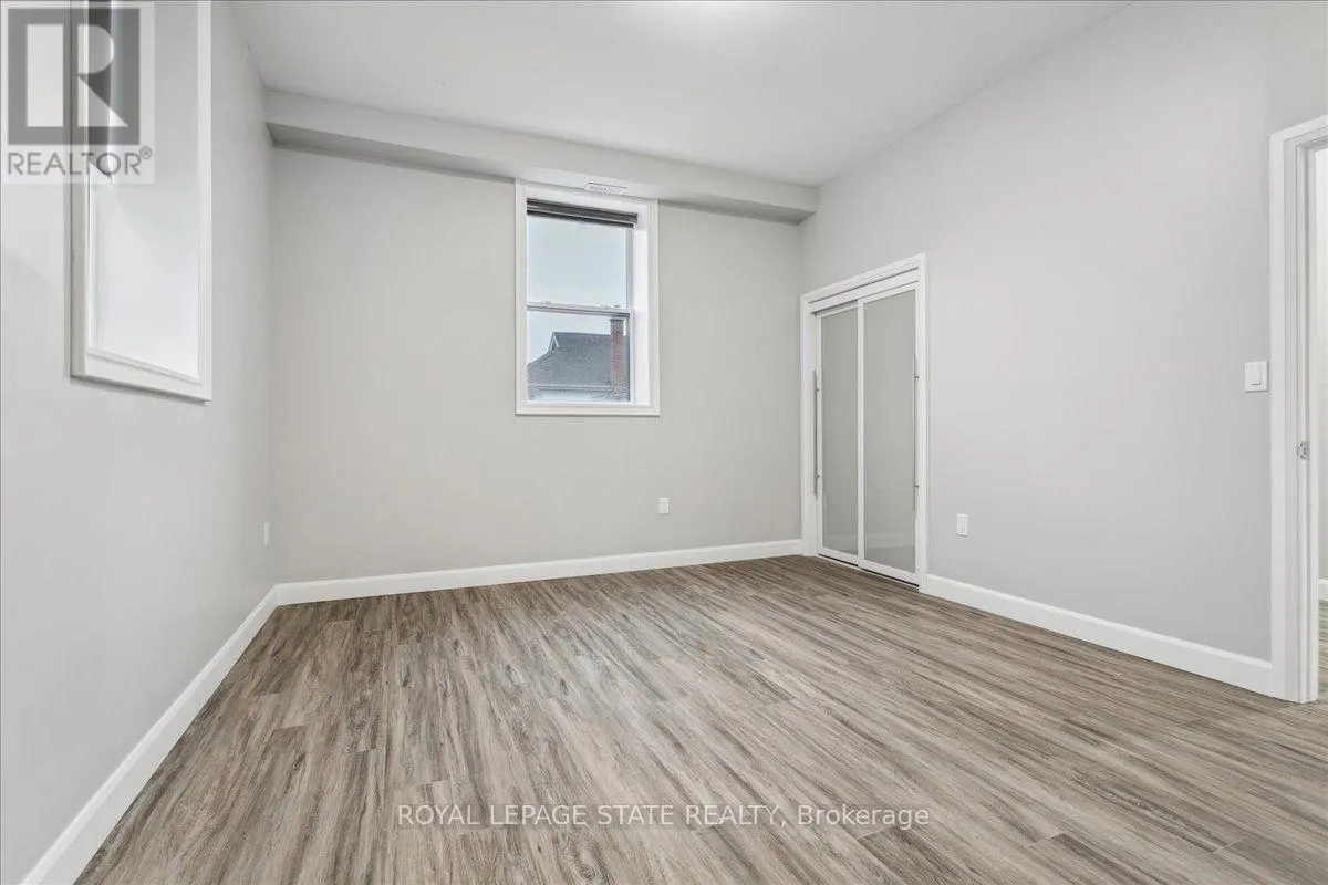 2 - 800 BEACH BOULEVARD