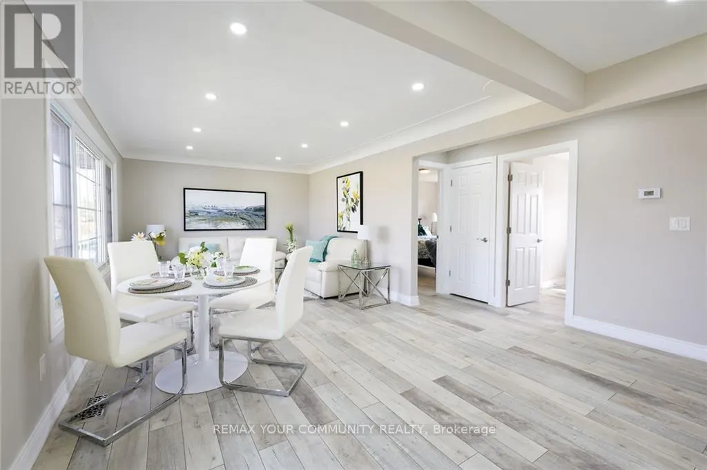 UPPER - 52 ELLIOTT AVENUE