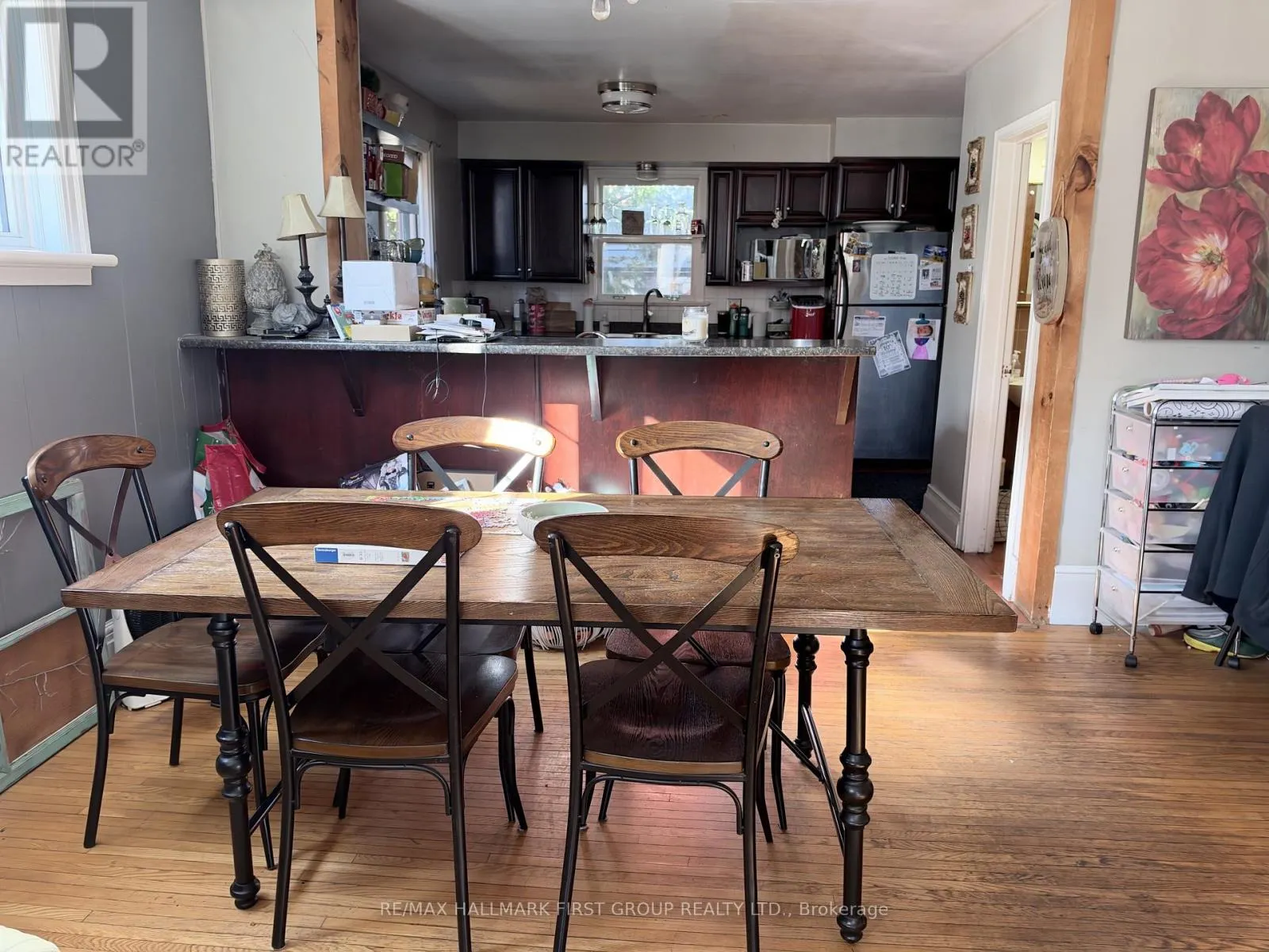 160 UNIVERSITY AVENUE W