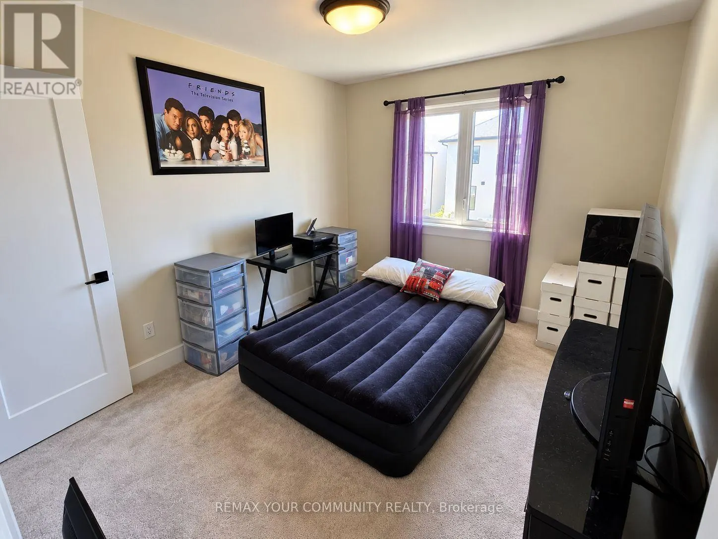28 DUSENBURY DRIVE