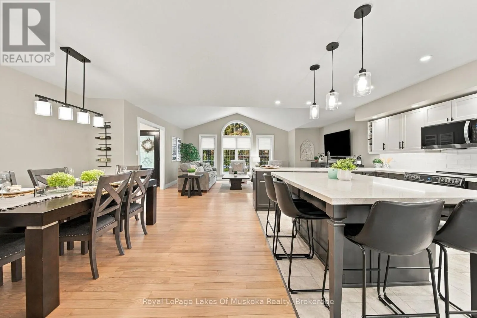 1002 JOSEPH PLACE