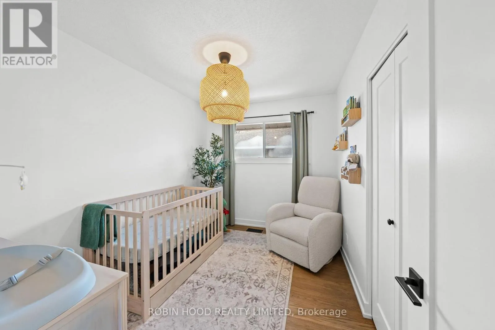 756 DICKENS AVENUE