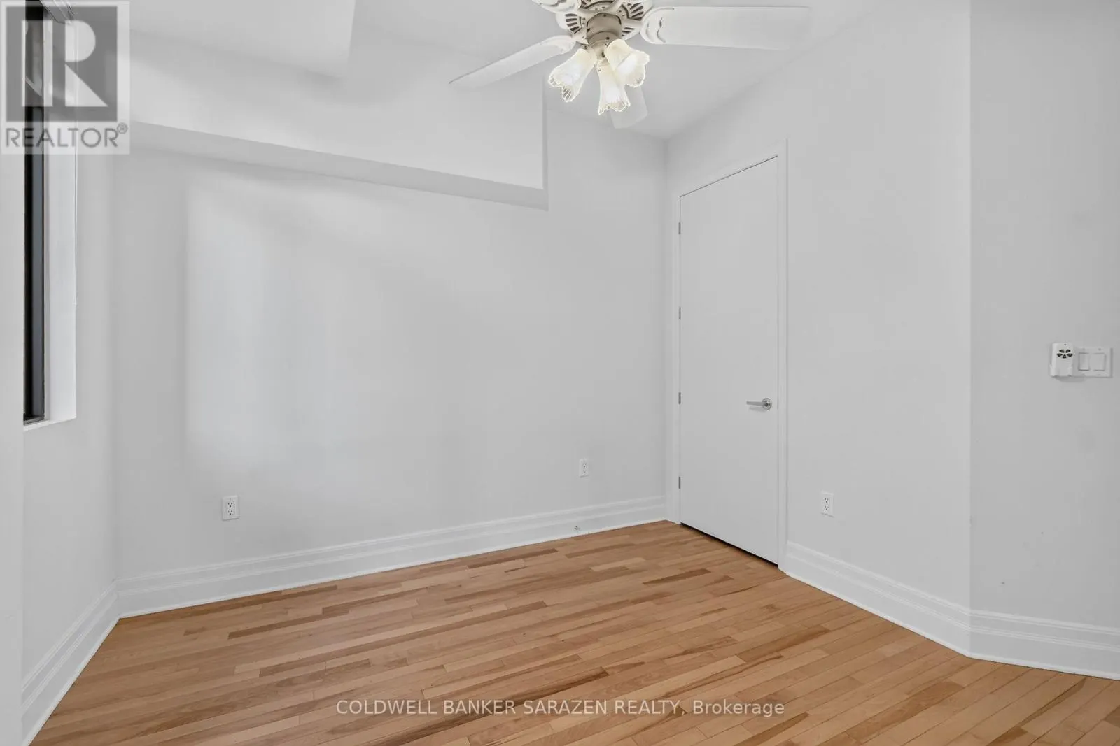 304 - 375 LISGAR STREET E