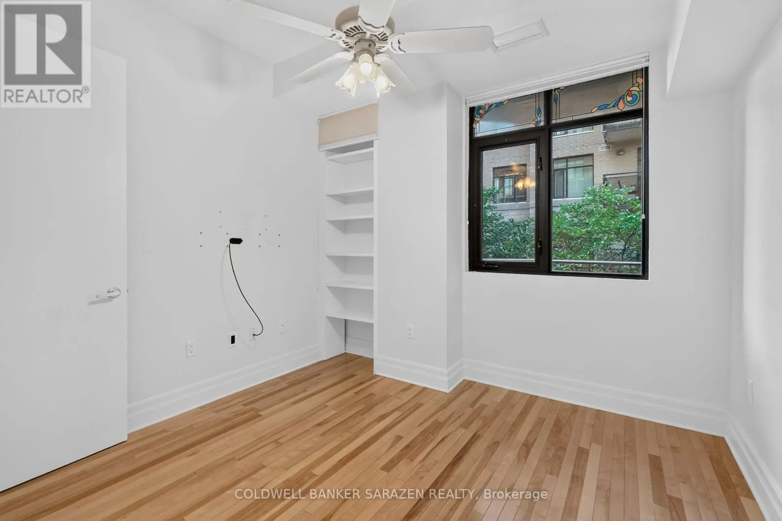304 - 375 LISGAR STREET E