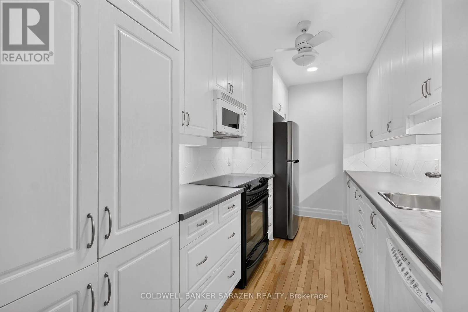 304 - 375 LISGAR STREET E
