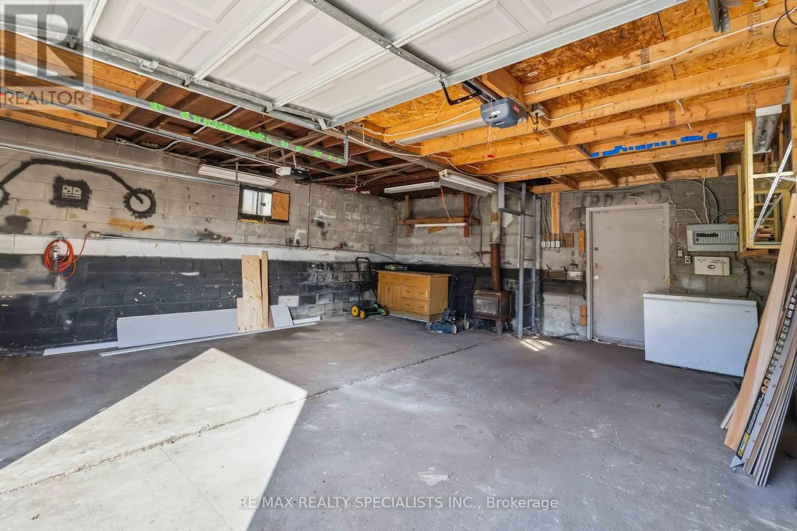 74 CAMBRIDGE AVENUE