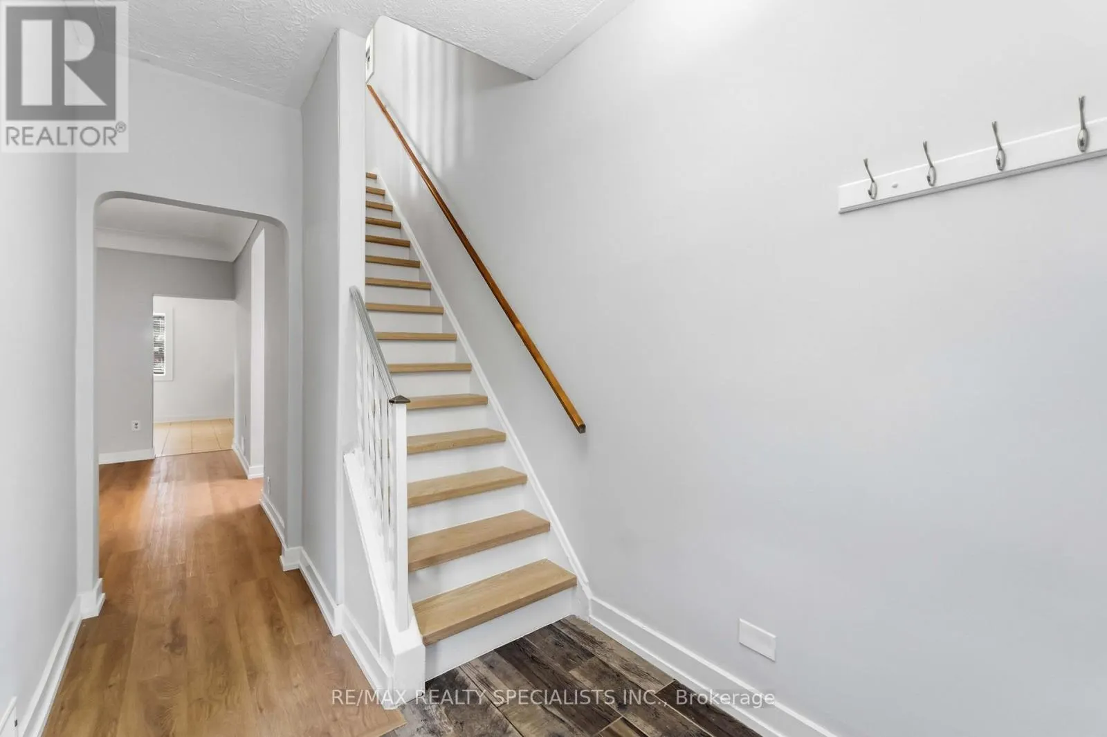 74 CAMBRIDGE AVENUE