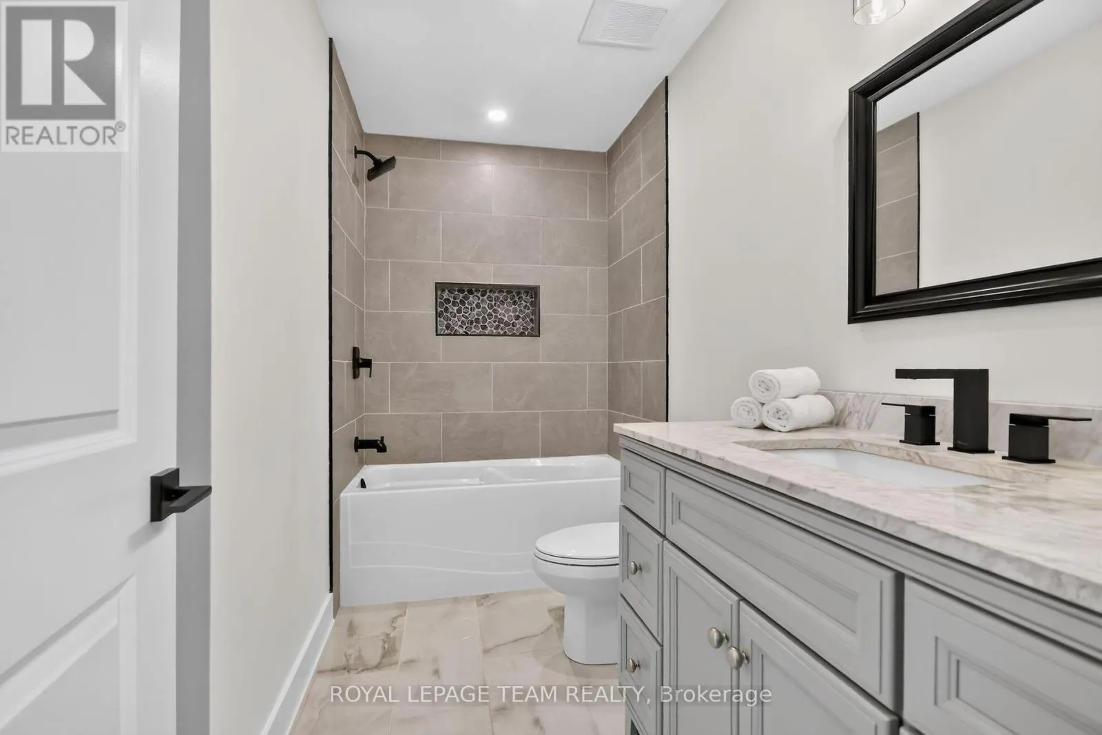 2314 ROGER STEVENS DRIVE