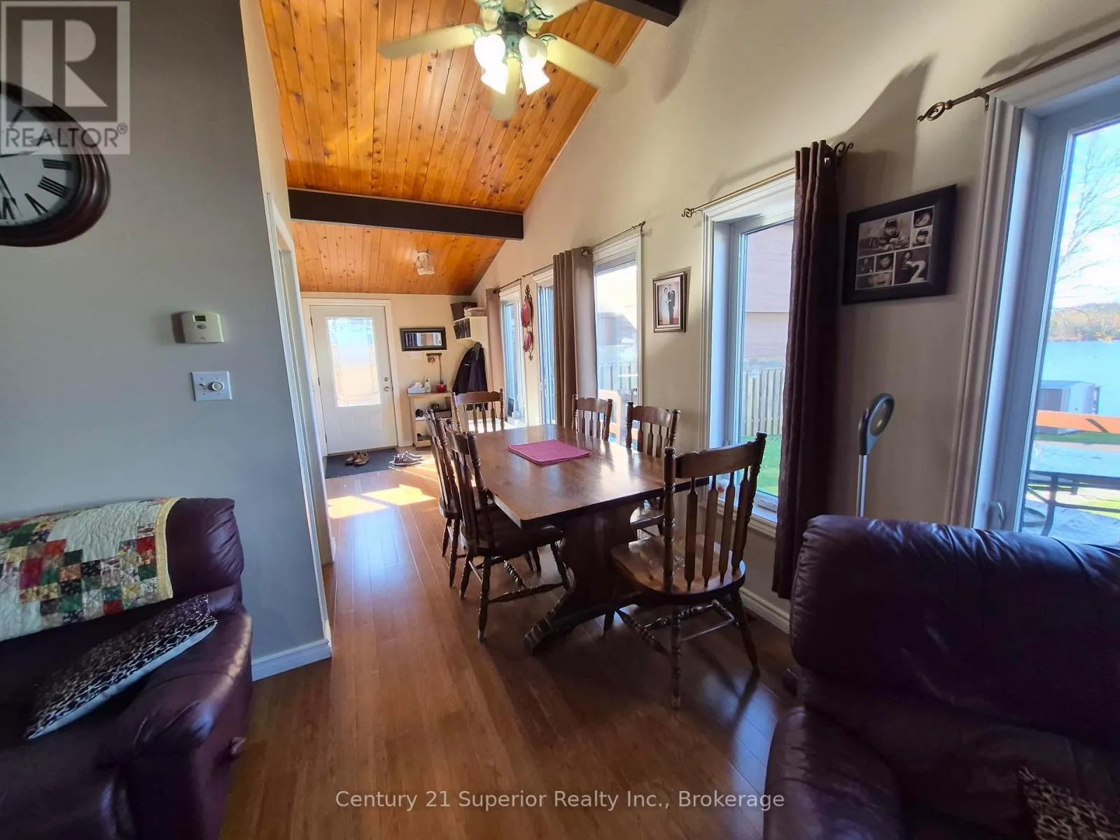 143 SUNSET DRIVE N