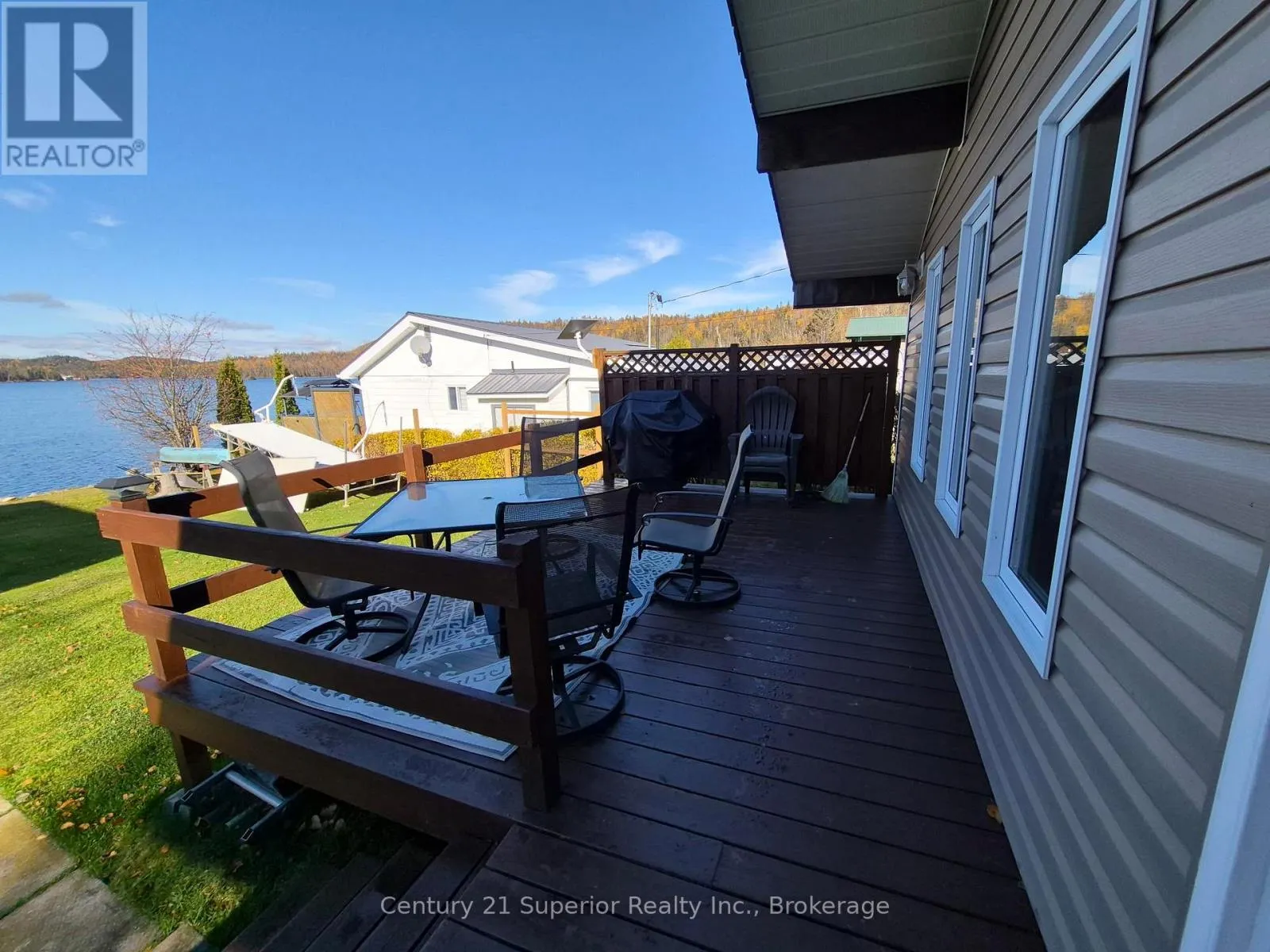 143 SUNSET DRIVE N