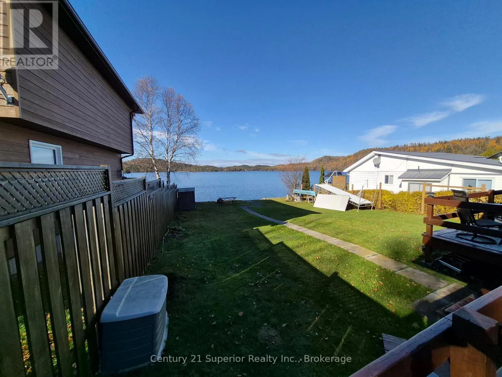 143 SUNSET DRIVE N