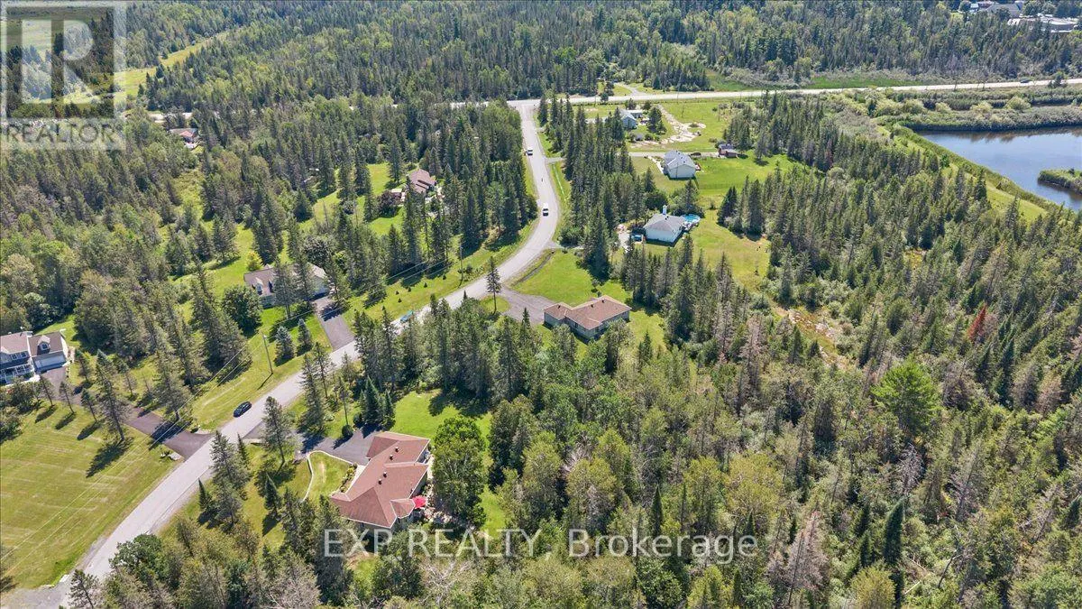 113 GREY FOX DRIVE