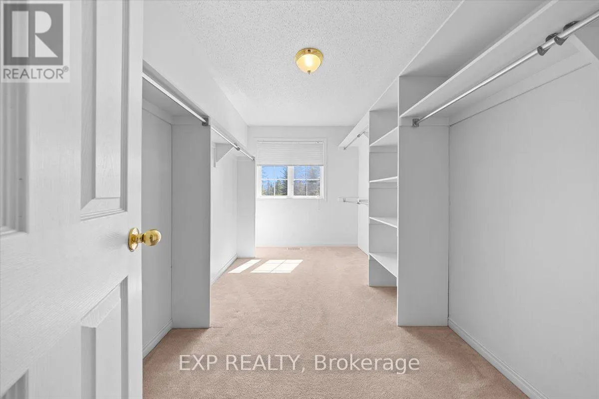 113 GREY FOX DRIVE