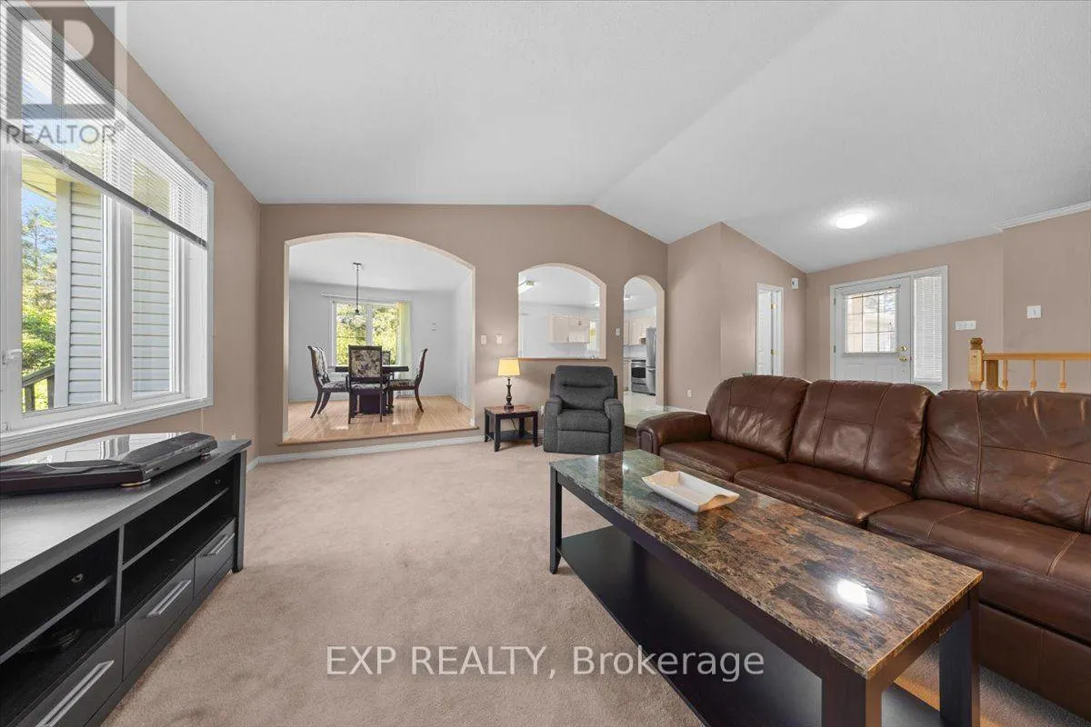 113 GREY FOX DRIVE