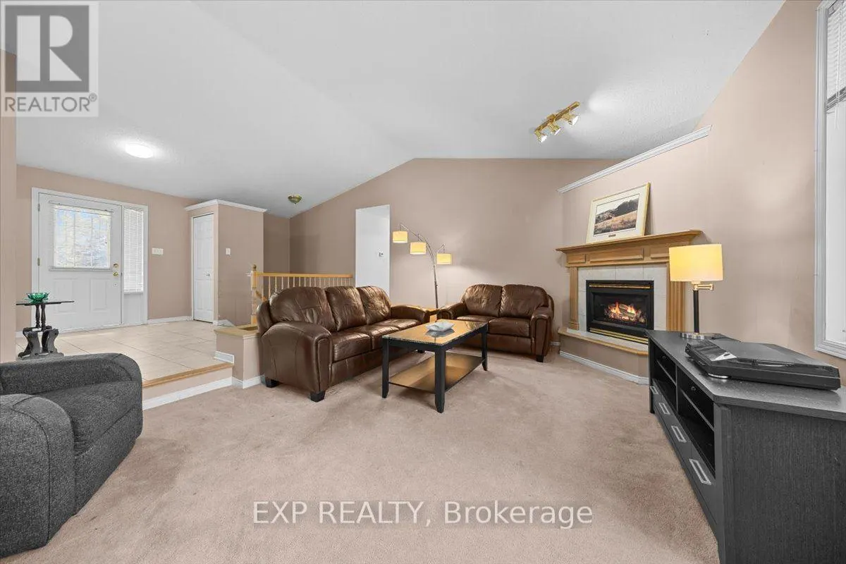 113 GREY FOX DRIVE