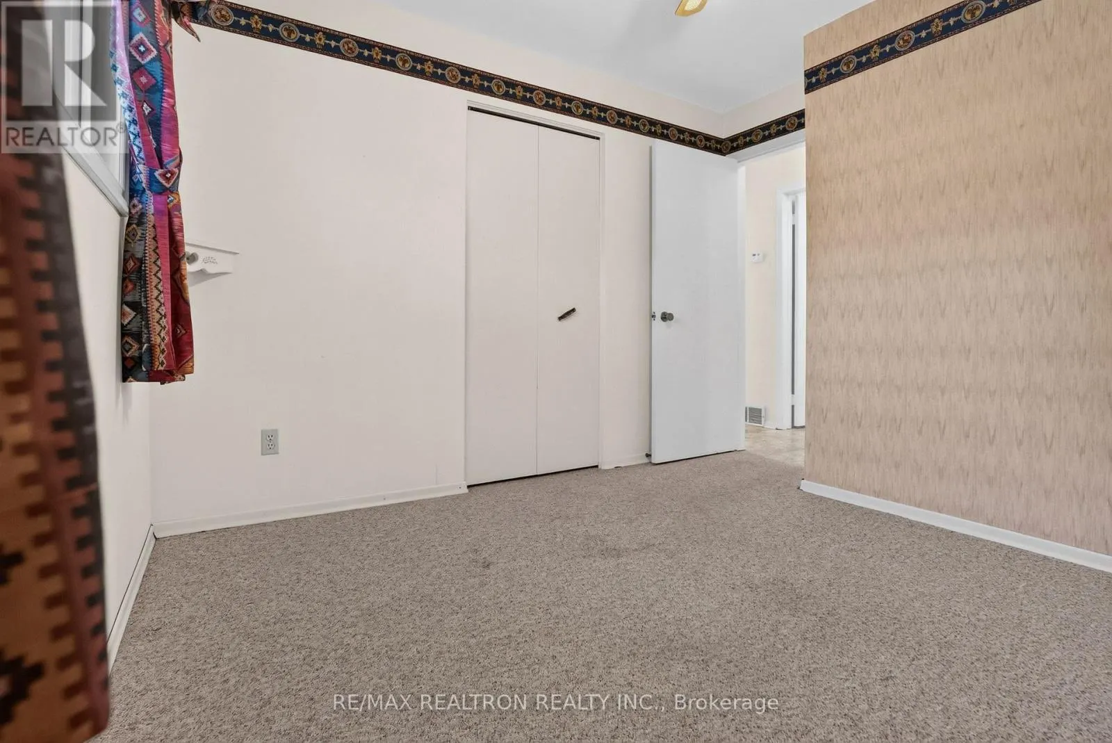 3 CANARY COURT