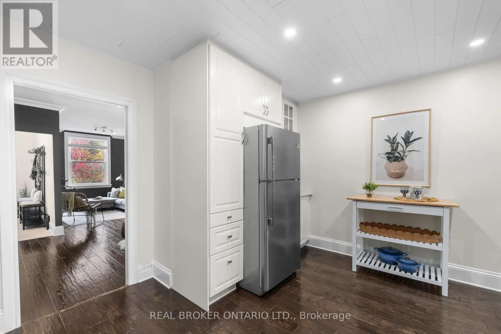 31 WESTMOUNT AVENUE
