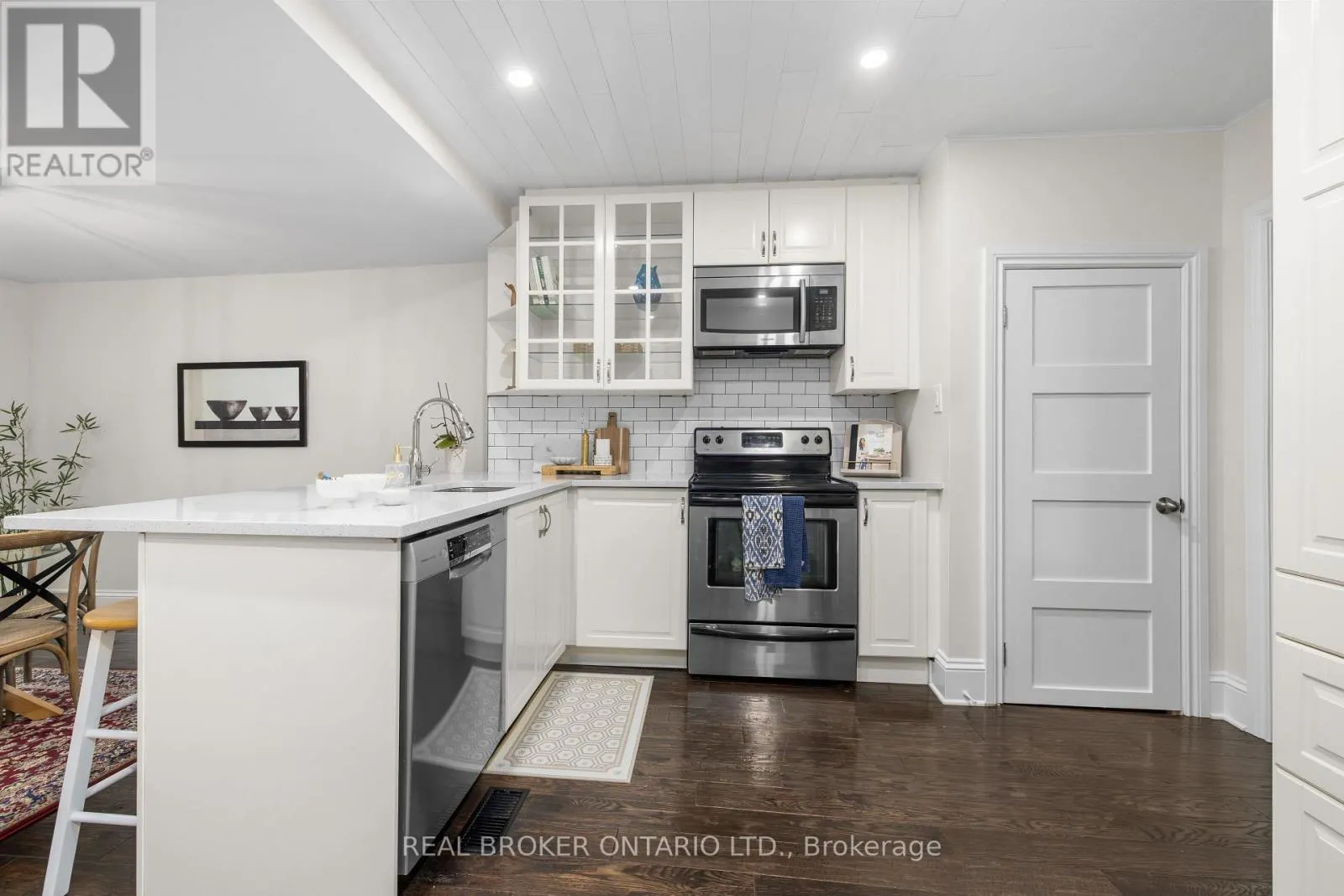 31 WESTMOUNT AVENUE