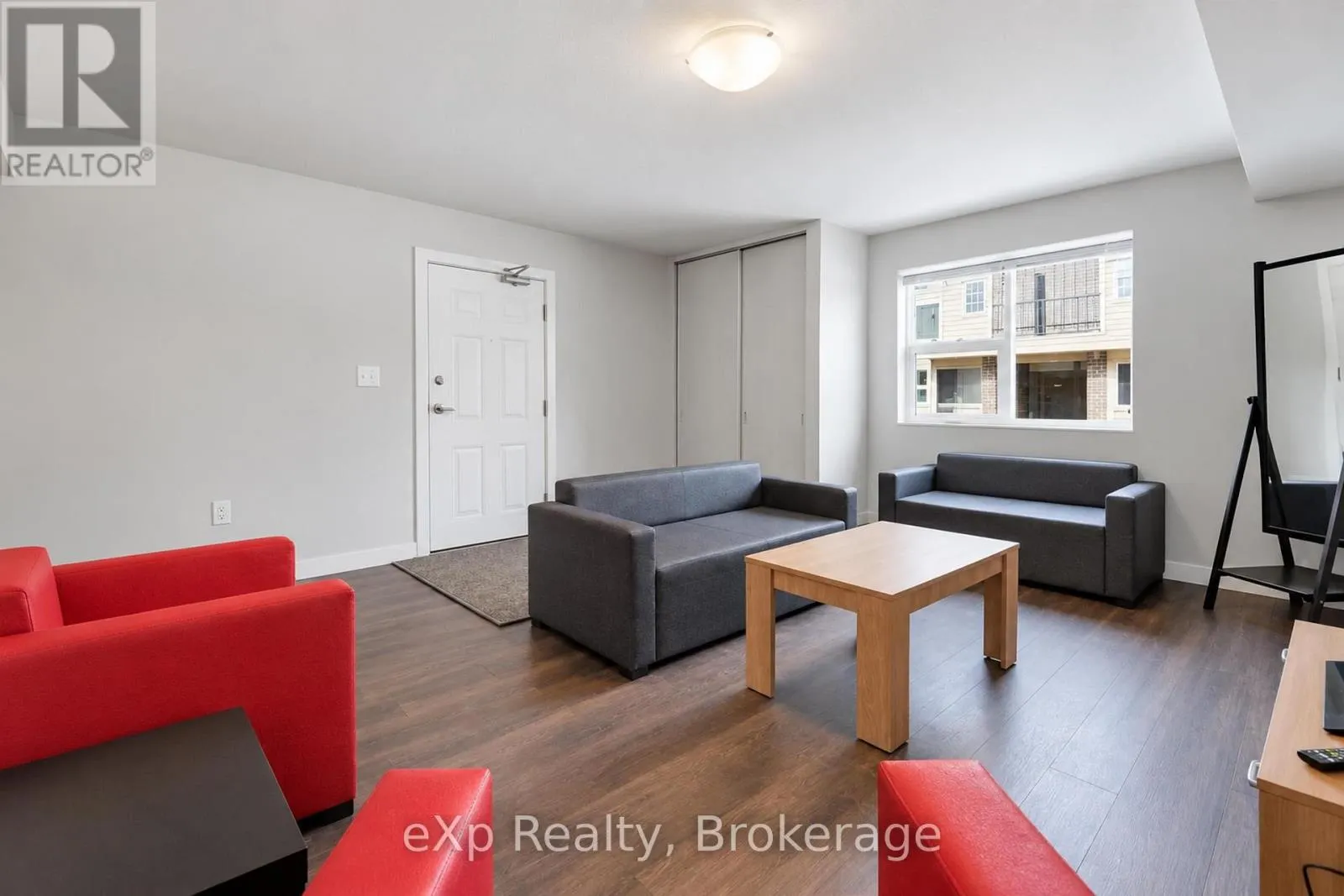 119 - 338 ALBERT STREET #119