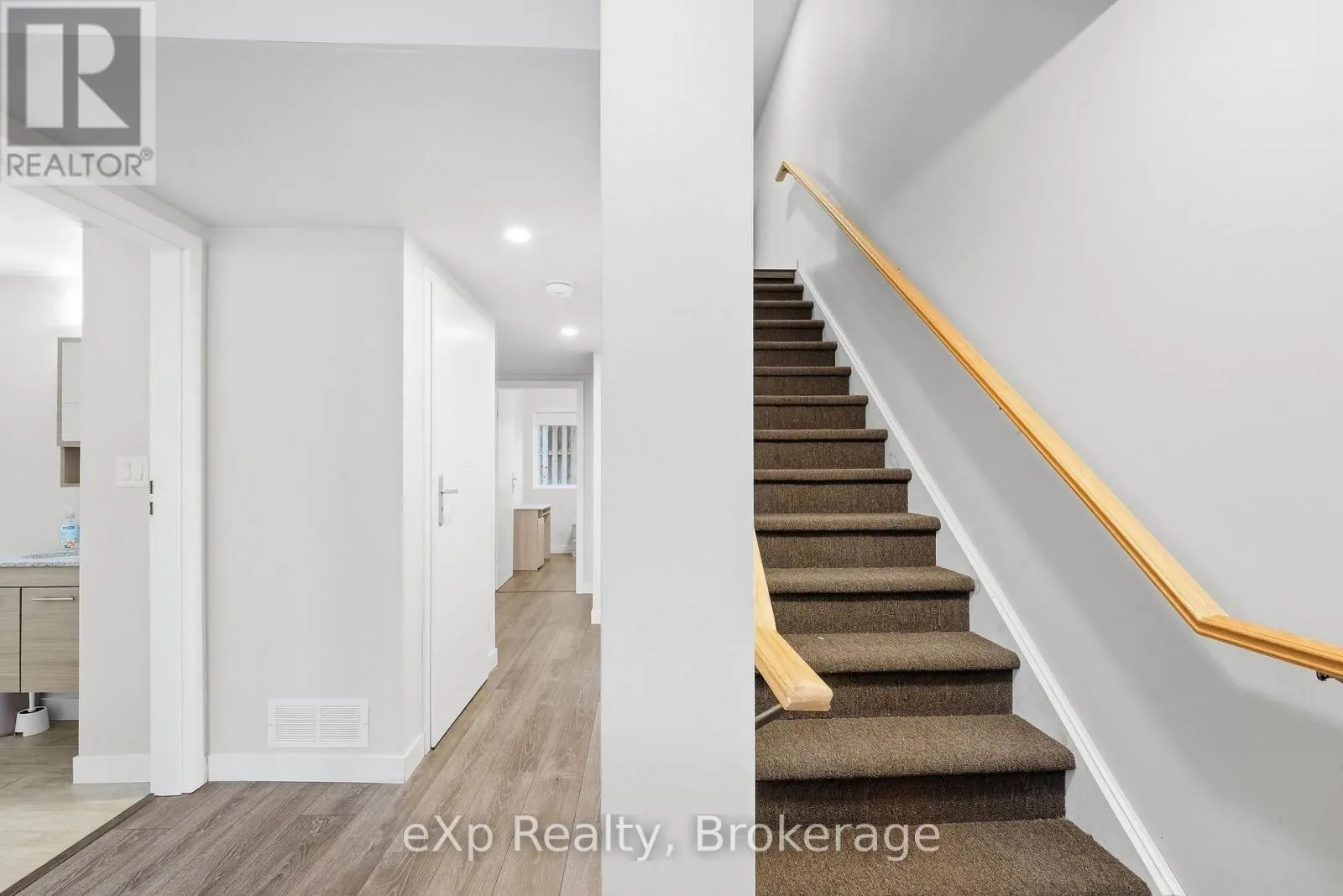 119 - 338 ALBERT STREET #119