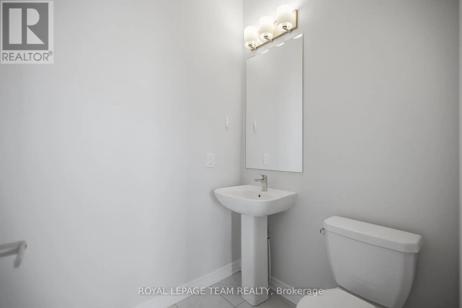 26 JARGEAU ROAD