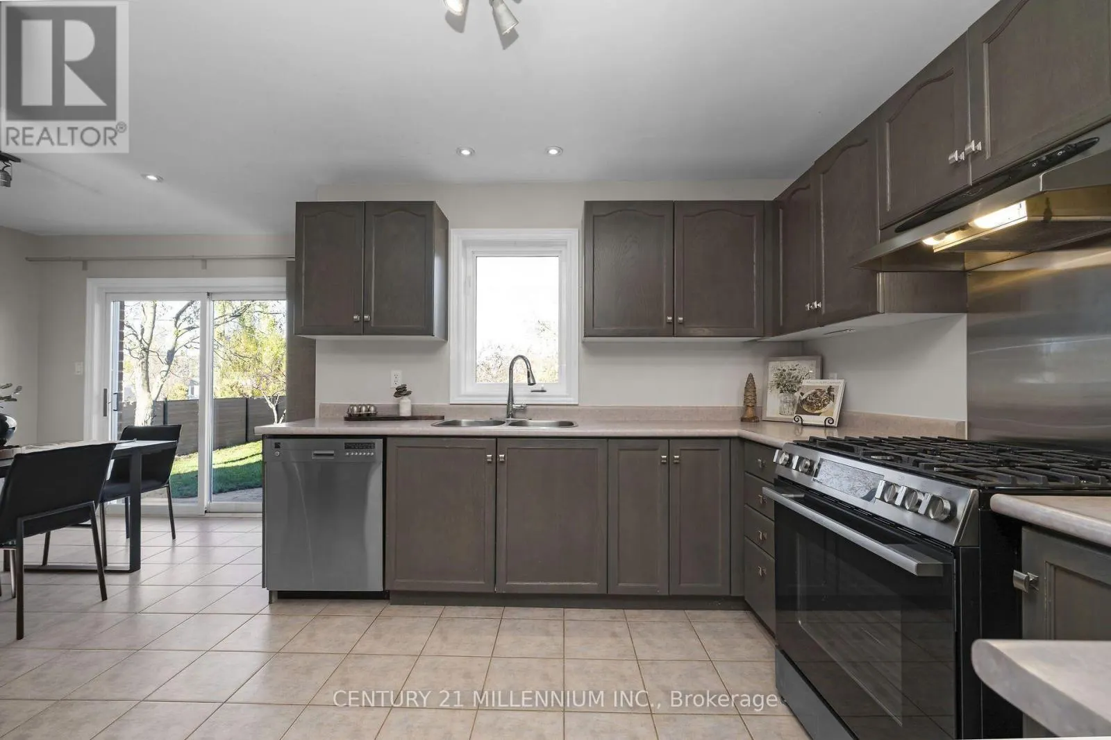 2 MCCULLOGH DRIVE