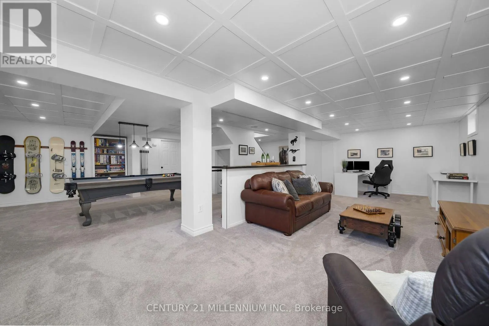 2 MCCULLOGH DRIVE