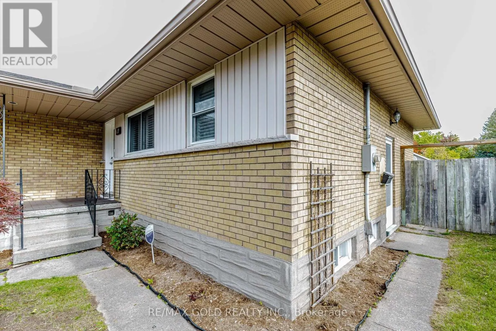 49 KENNETH AVENUE