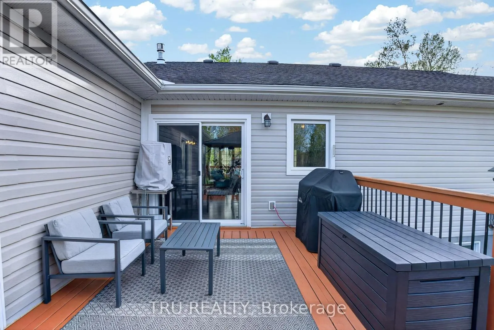 52 KIMBERLY AVENUE