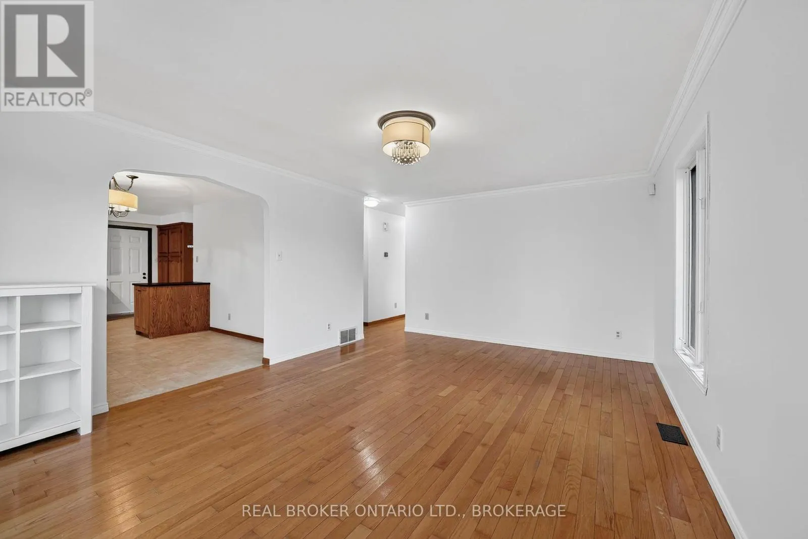 5 MACDONALD STREET