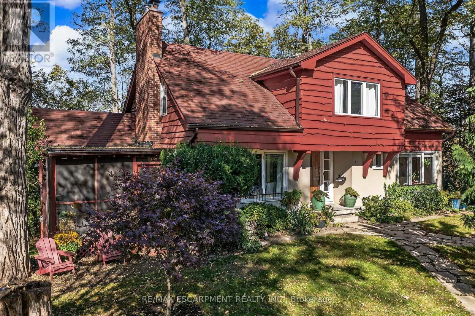7 HATFIELD PLACE
