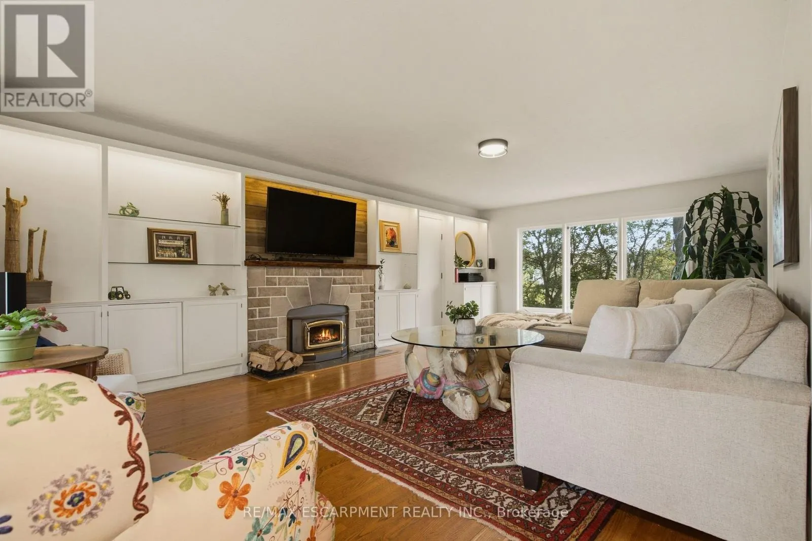 7 HATFIELD PLACE