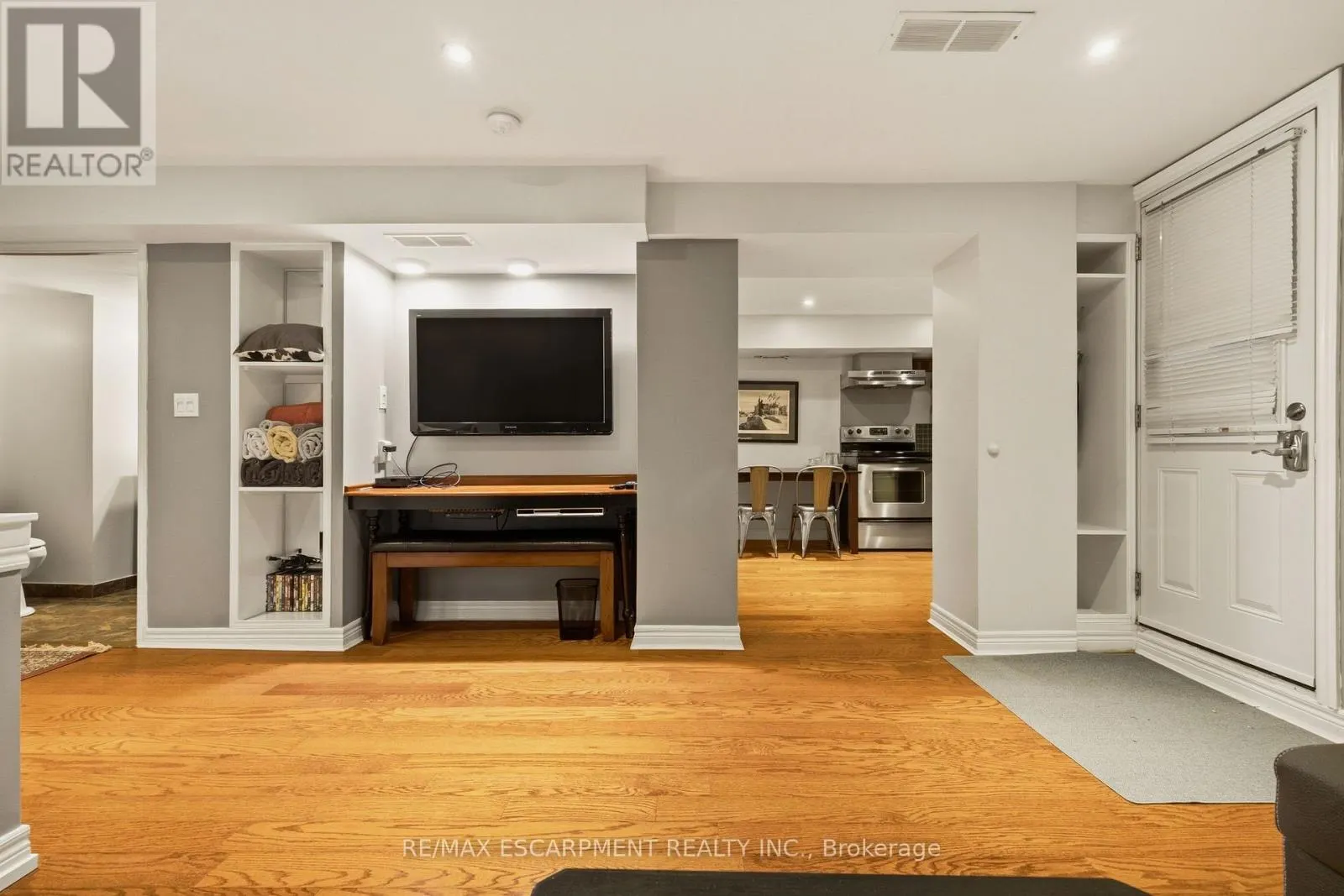 7 HATFIELD PLACE