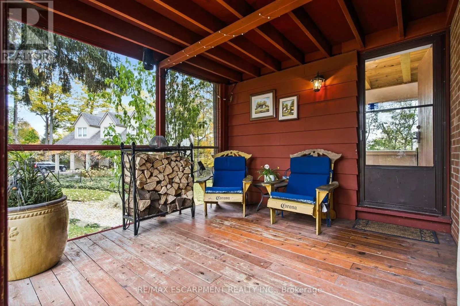 7 HATFIELD PLACE