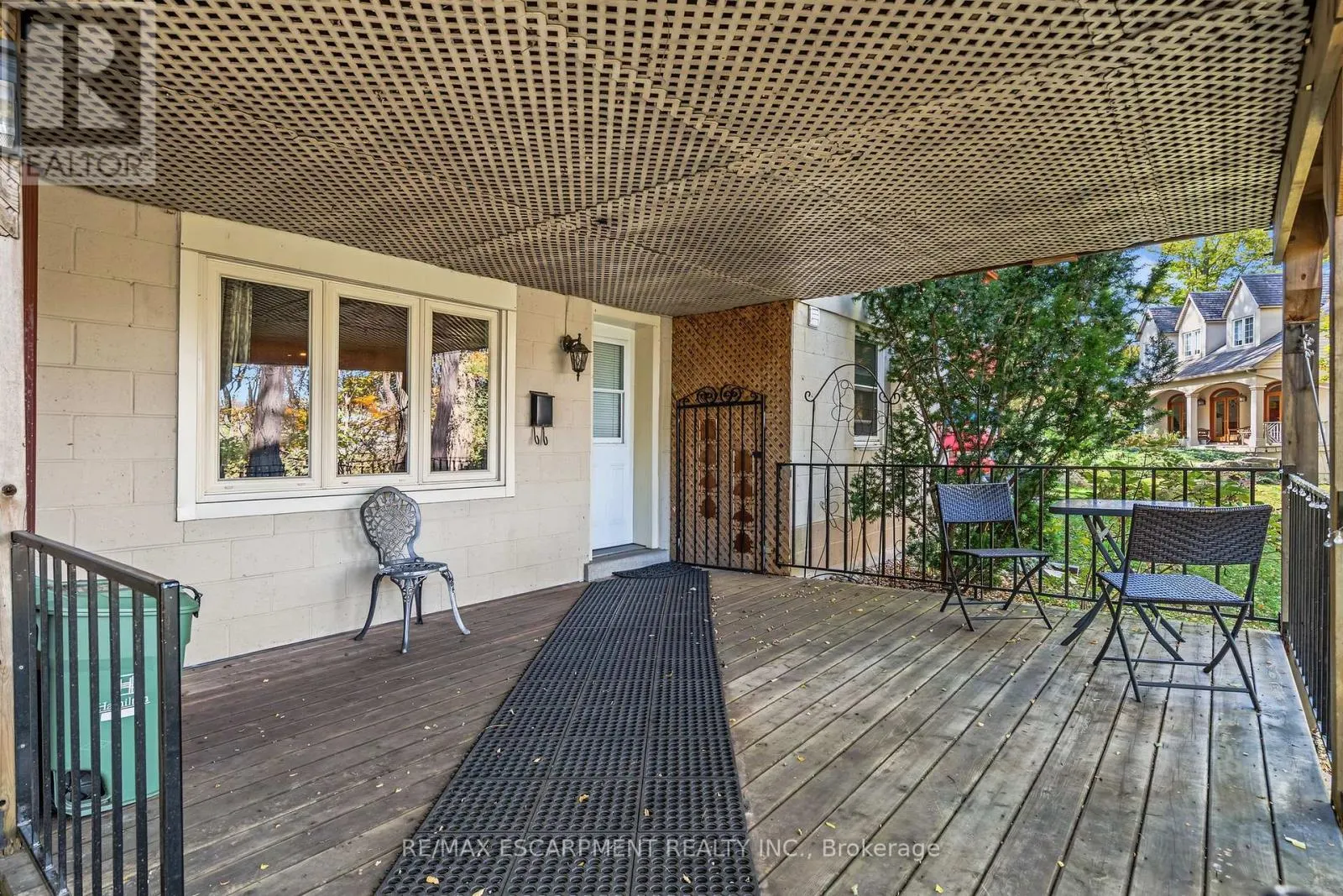 7 HATFIELD PLACE