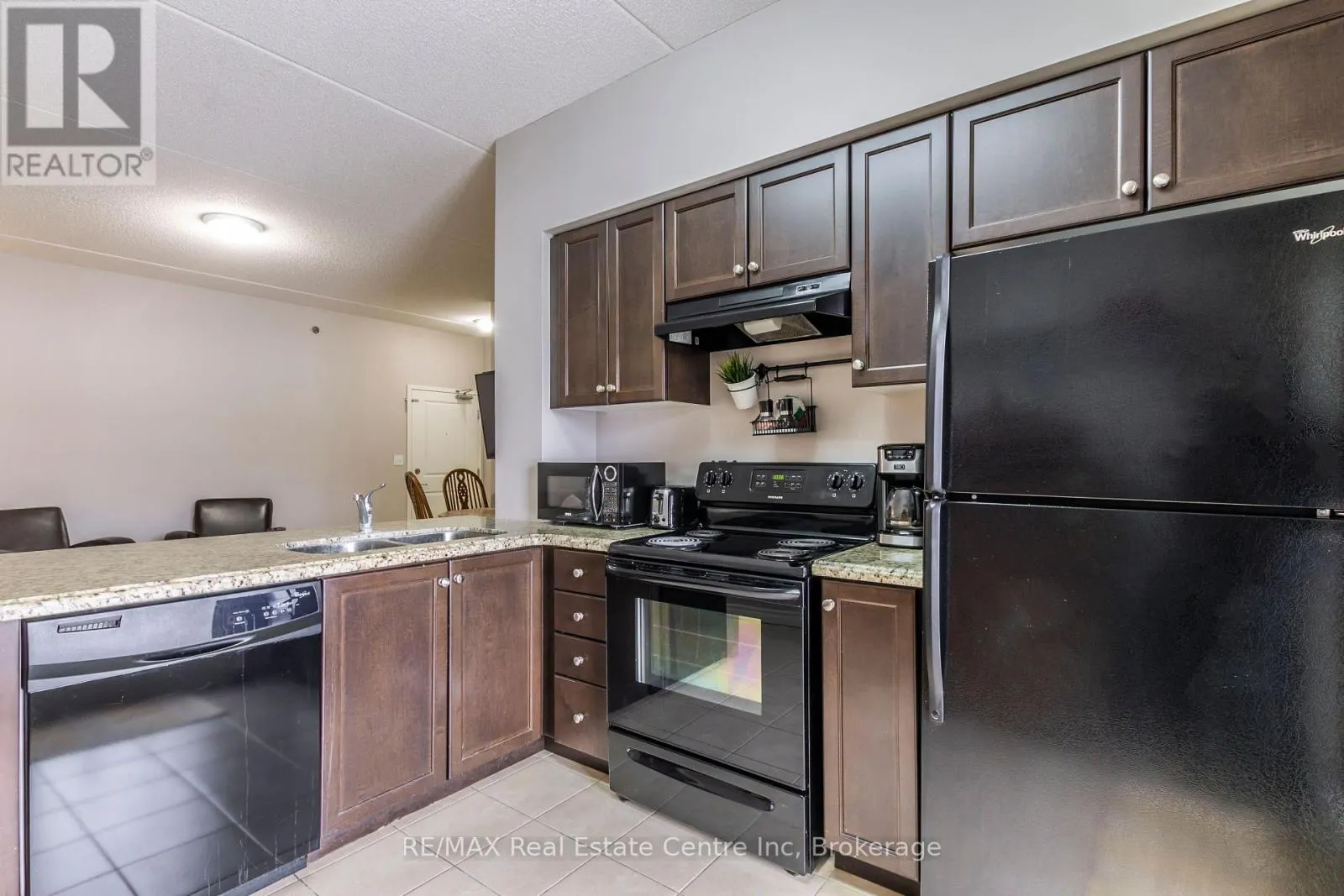 18 - 1440 GORDON STREET #18