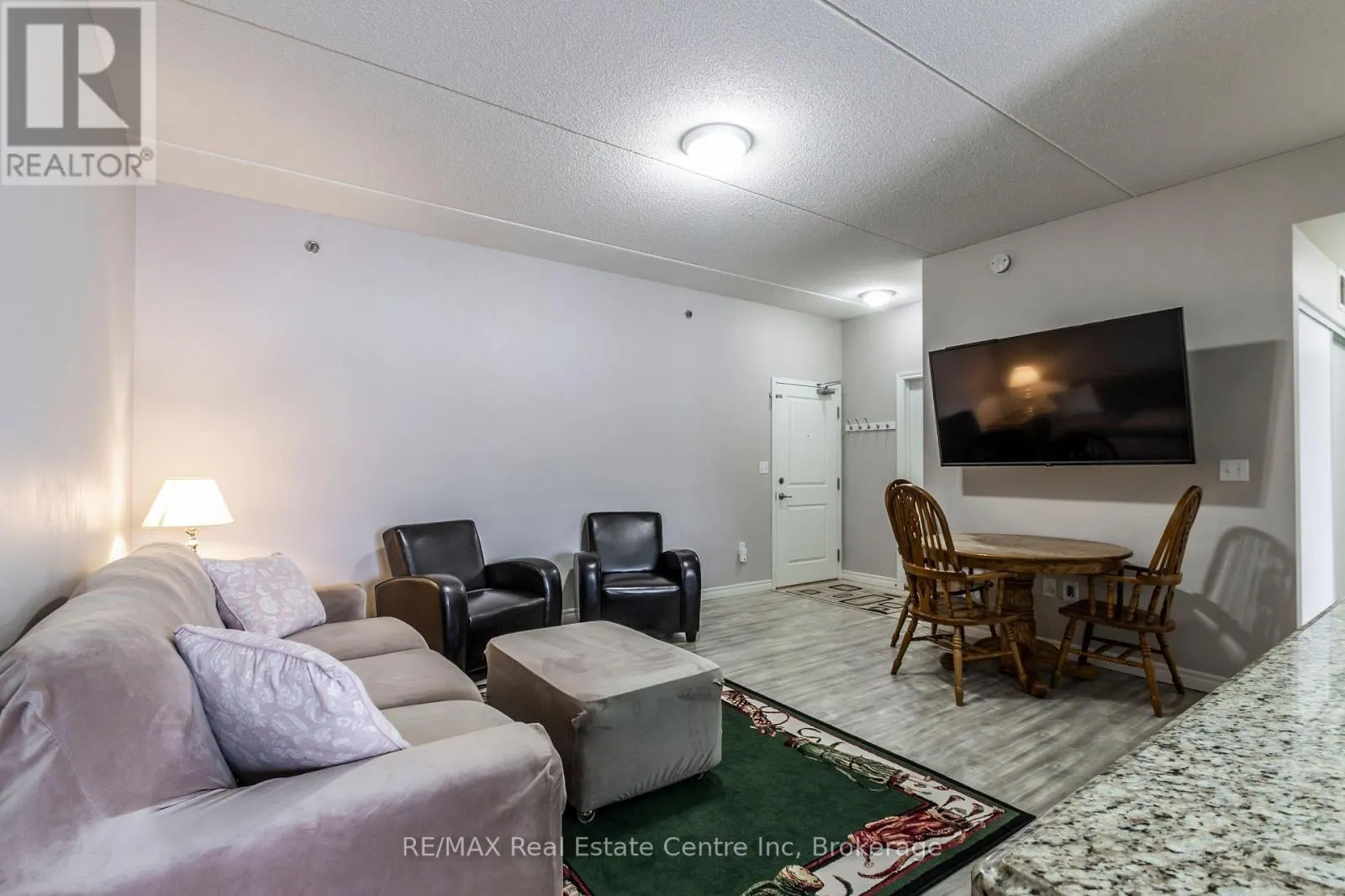 18 - 1440 GORDON STREET #18