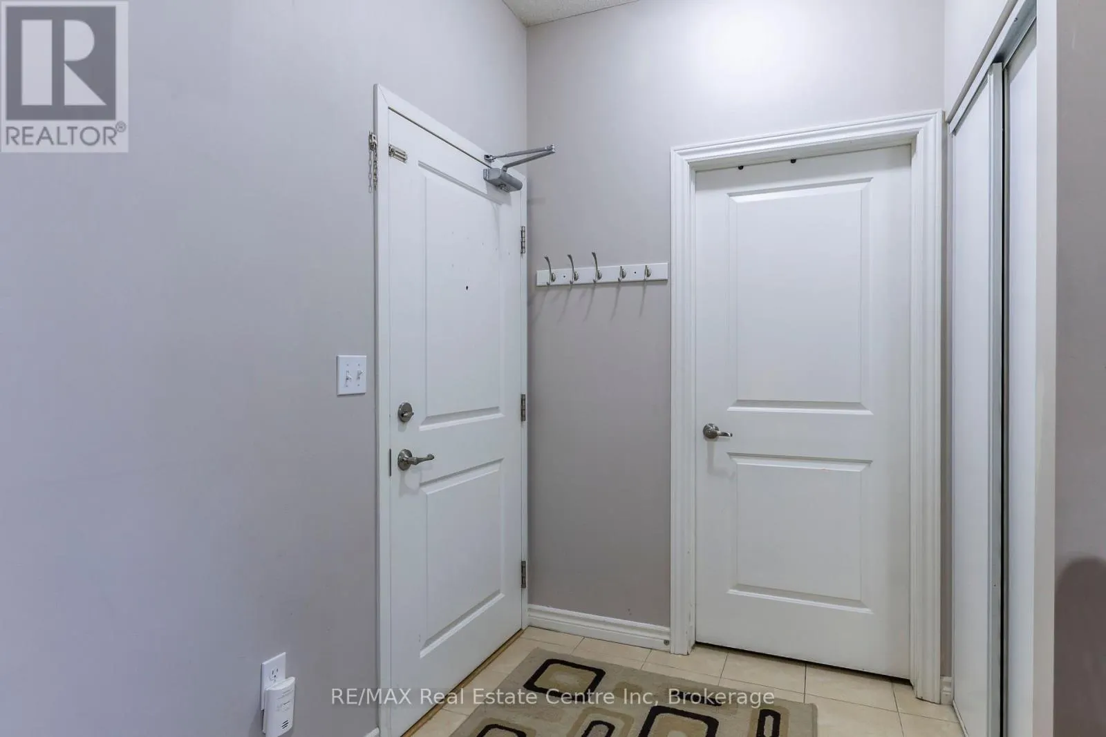 18 - 1440 GORDON STREET #18