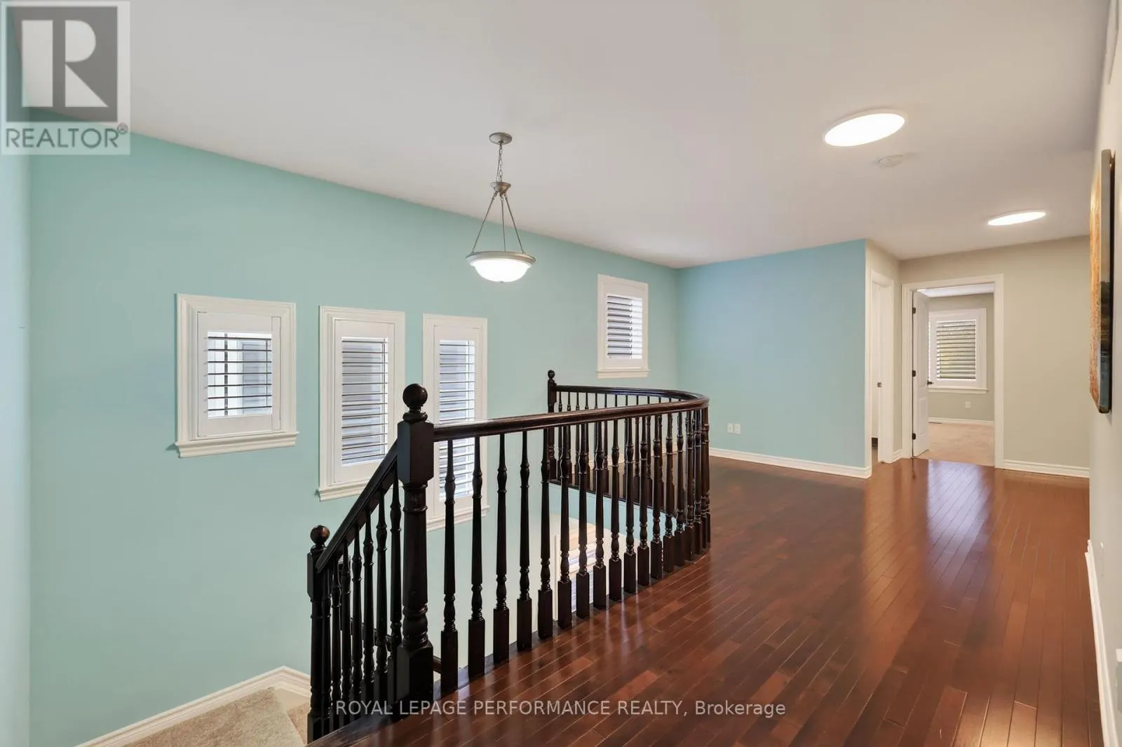 816 AZURE STREET