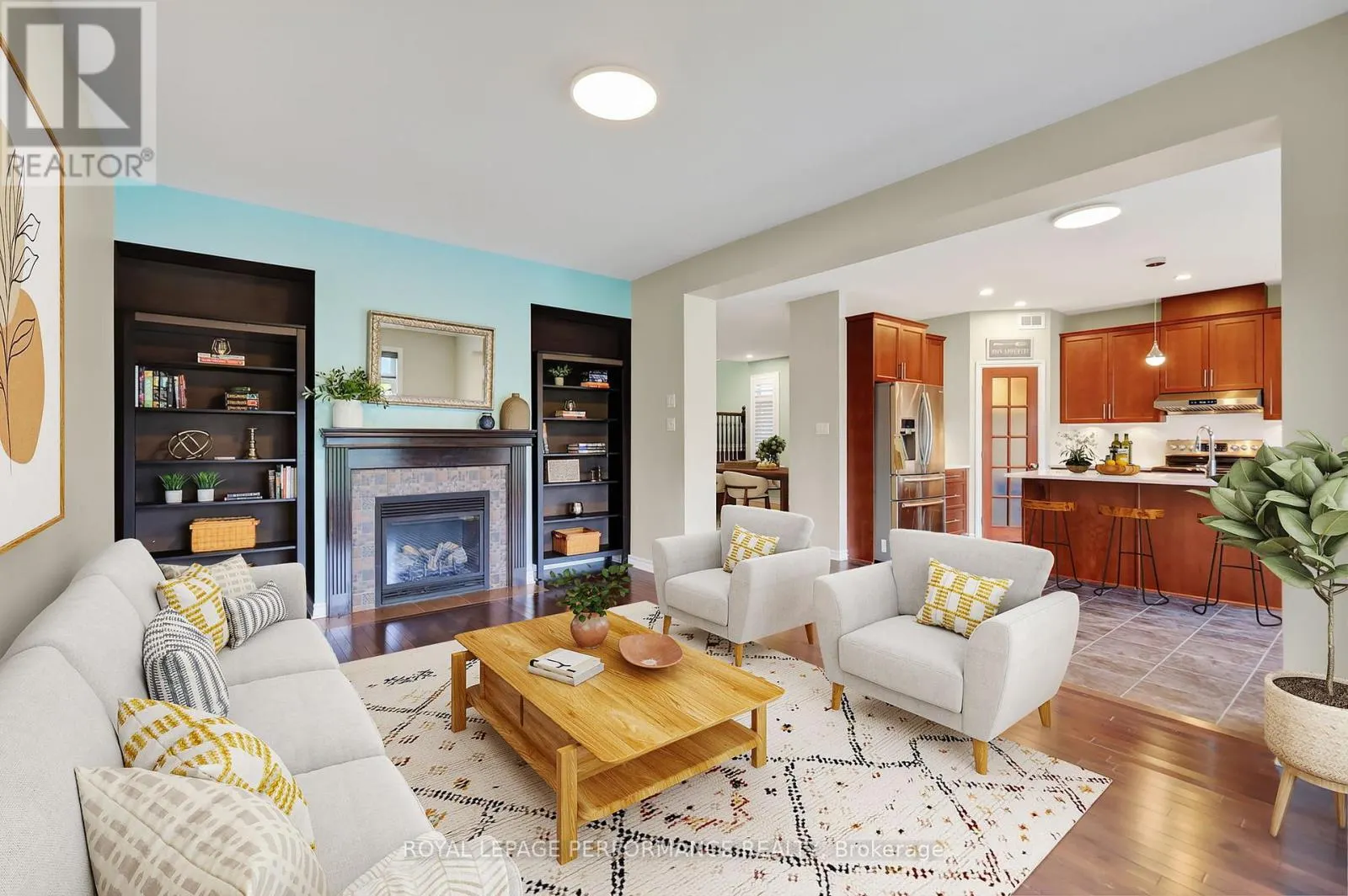 816 AZURE STREET