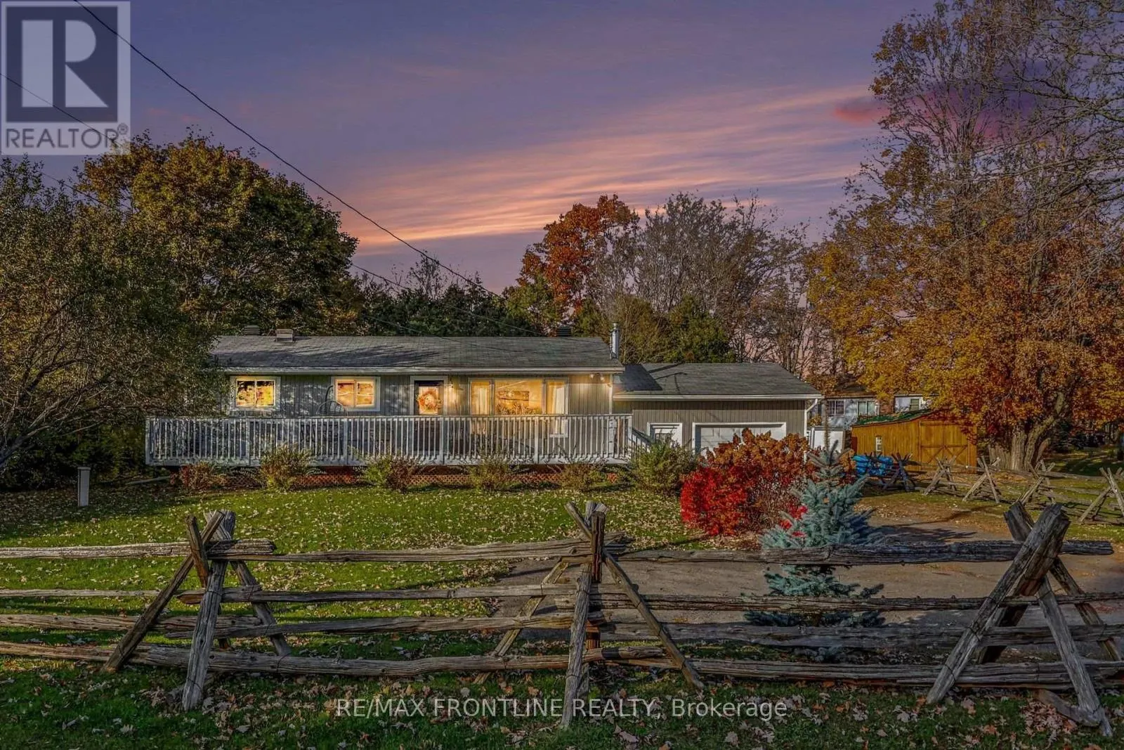 2498 RIDEAU FERRY ROAD