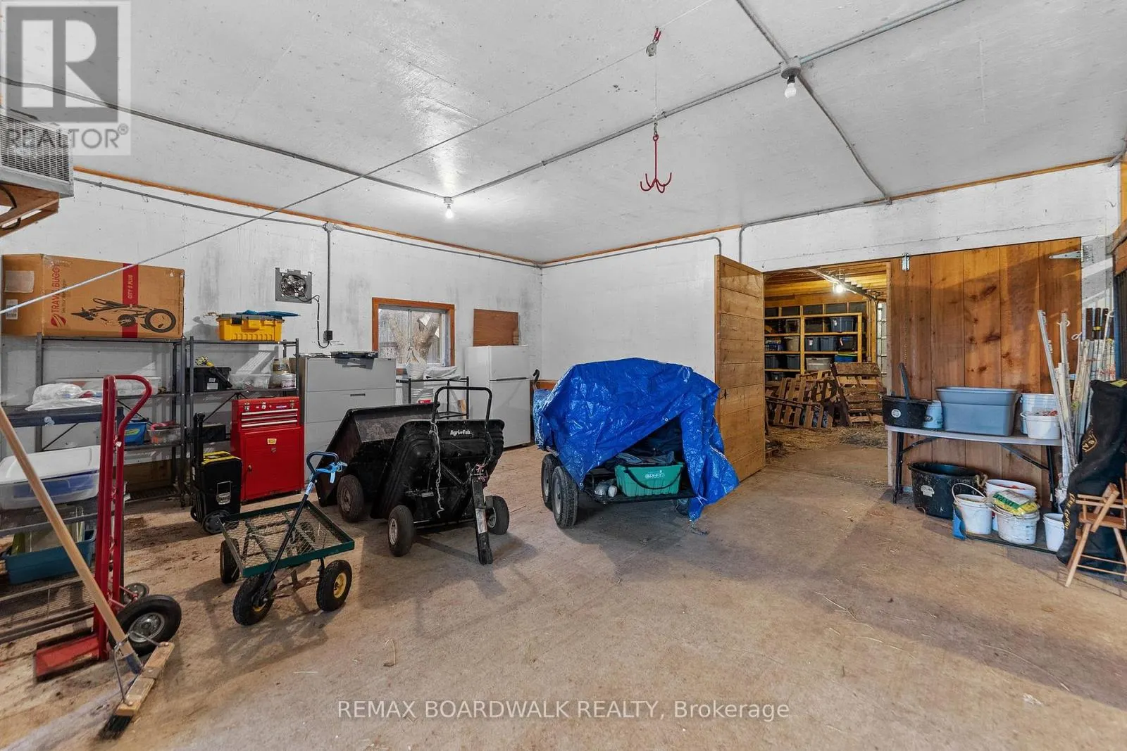 1001 FLOYD ROAD