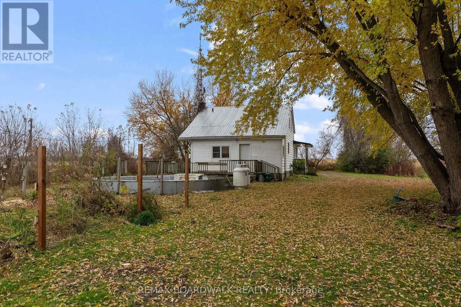 1001 FLOYD ROAD