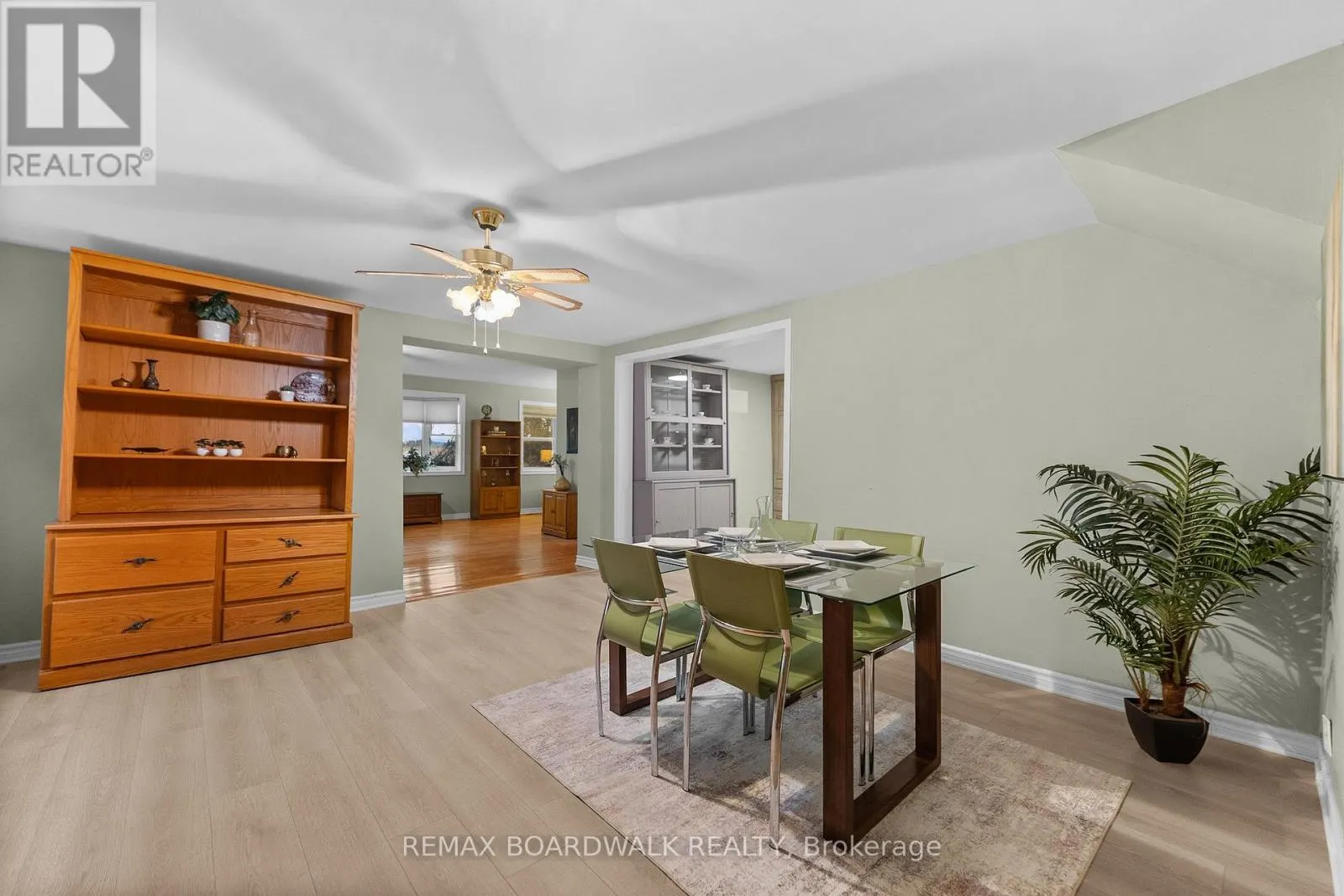1001 FLOYD ROAD