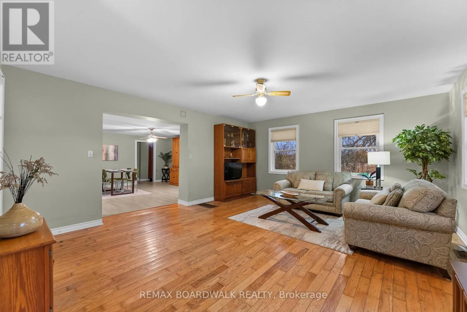1001 FLOYD ROAD