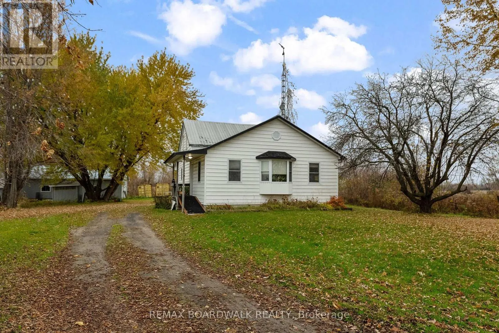 1001 FLOYD ROAD