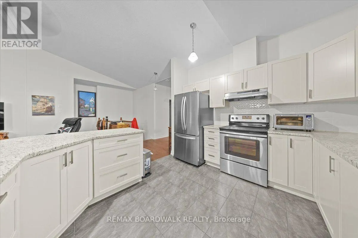 116 PASSAGEWAY PRIVATE