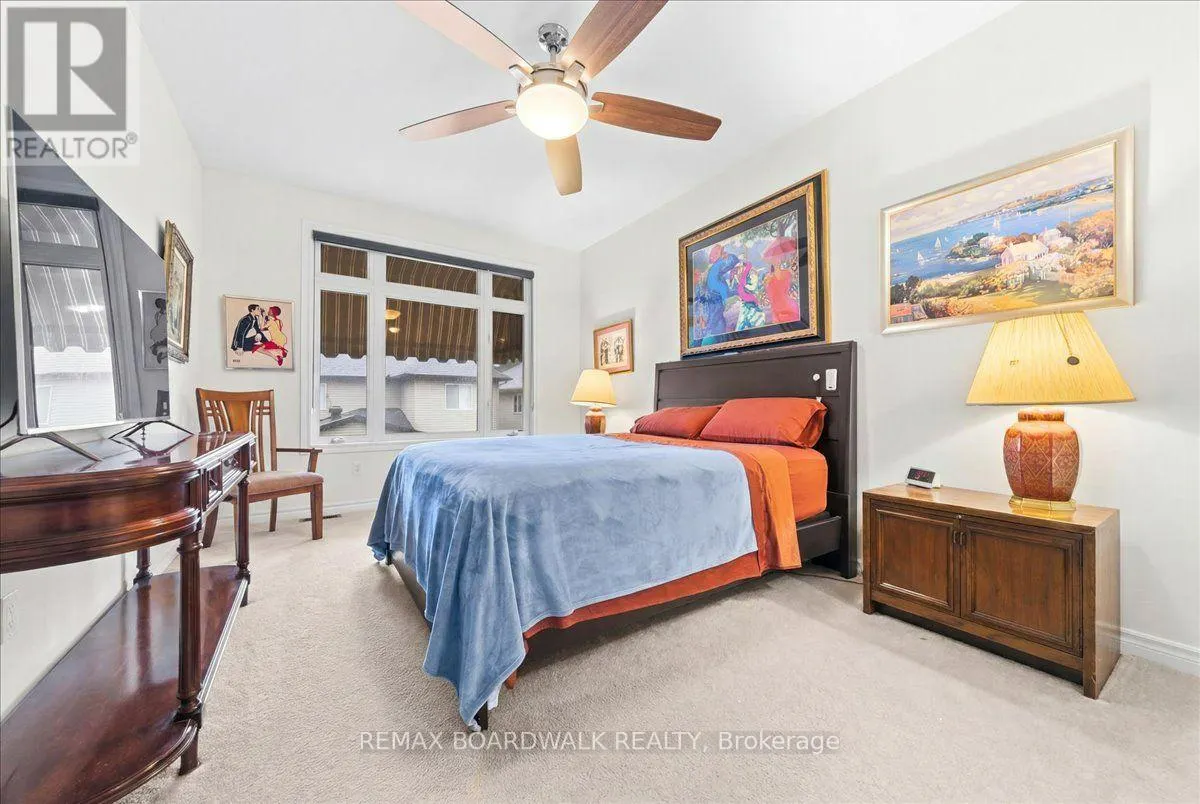 116 PASSAGEWAY PRIVATE