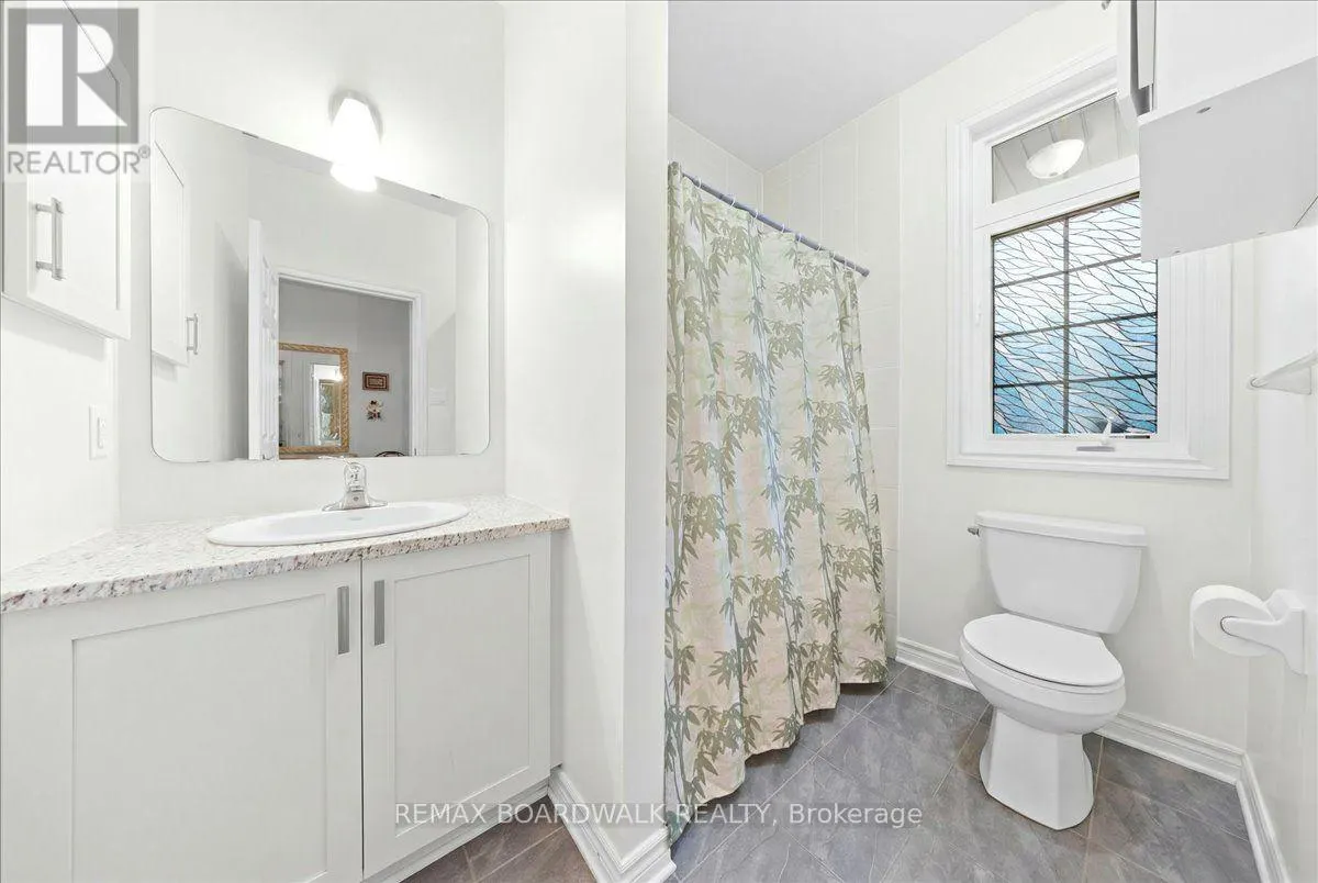 116 PASSAGEWAY PRIVATE