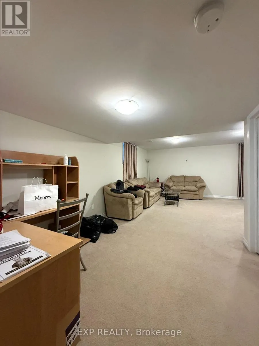 160 FLAT SEDGE CRESCENT